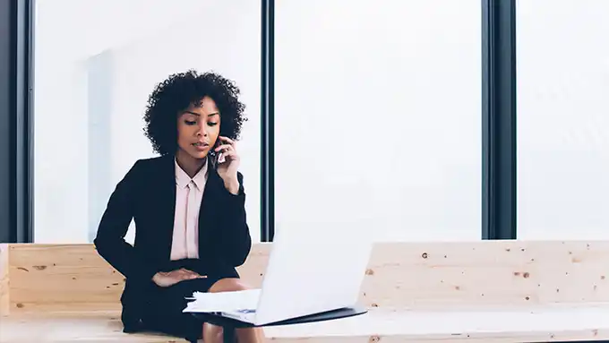 Razones para estudiar virtualmente Derecho en Perú