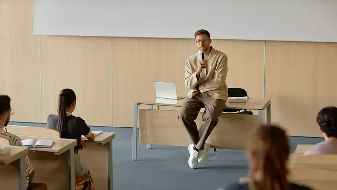 4 tipos de liderazgo educativo para impulsar el cambio sostenible